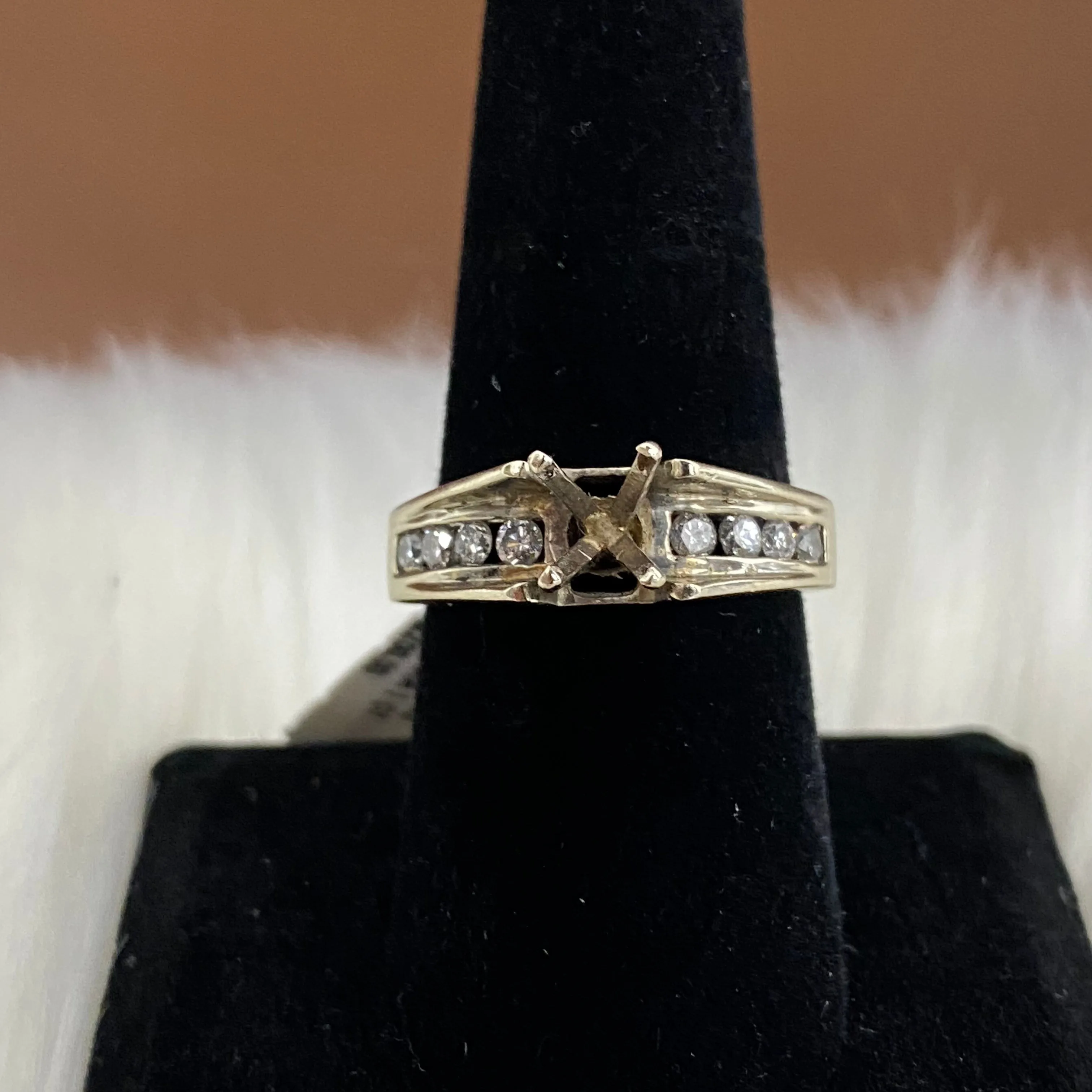 10K White Gold Diamond Fashion Wedding Setting No Stone Engagement Ring 1Ct Dia / 5.1gr / Size 8