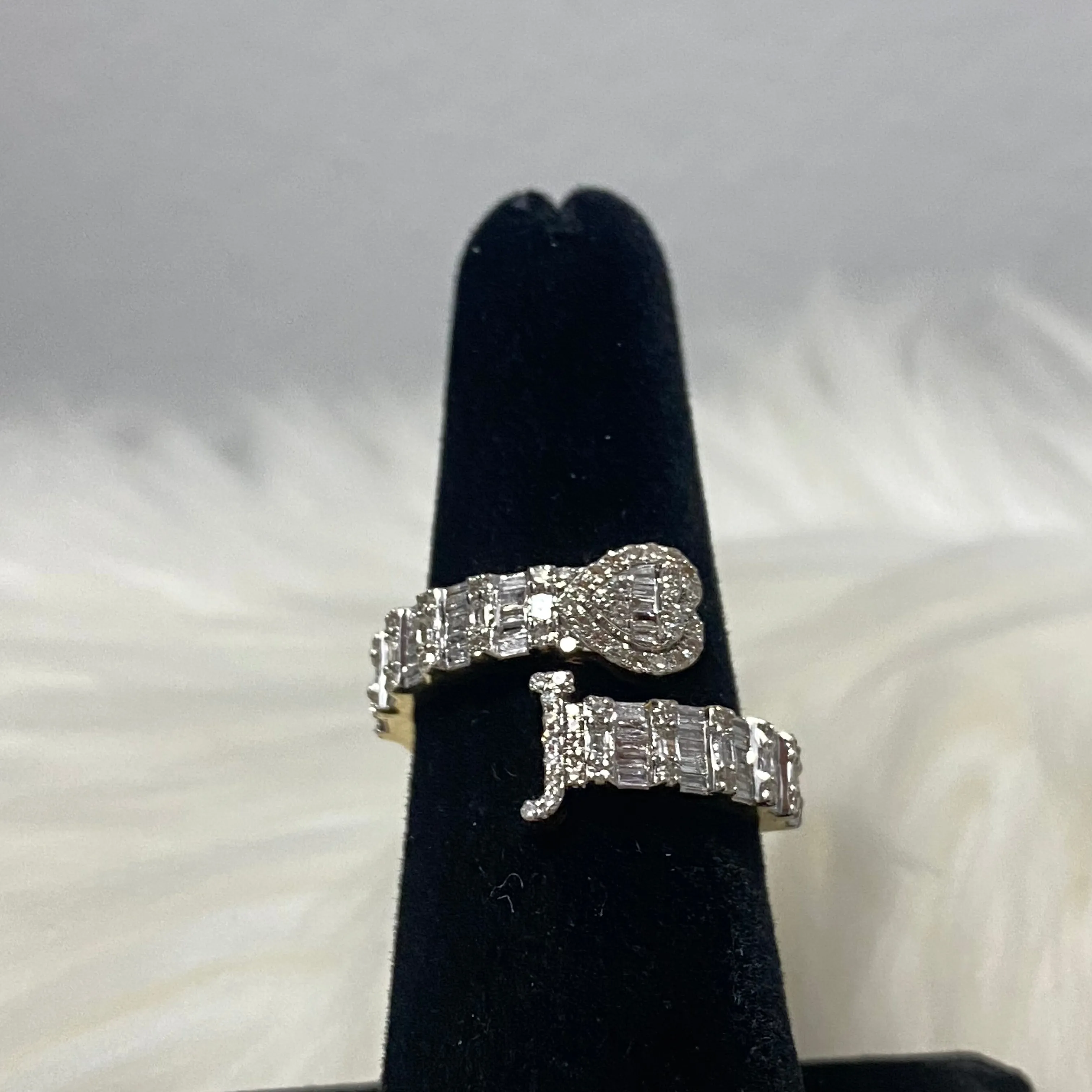 10K Yellow Gold Diamond Letter J With Heart Ring 088Ct Dia / 4.6gr / Size 6.5