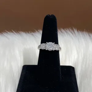 14K White Gold Diamond Fashion Engagement Ring Ct Dia / 4.7gr / Size 7.5