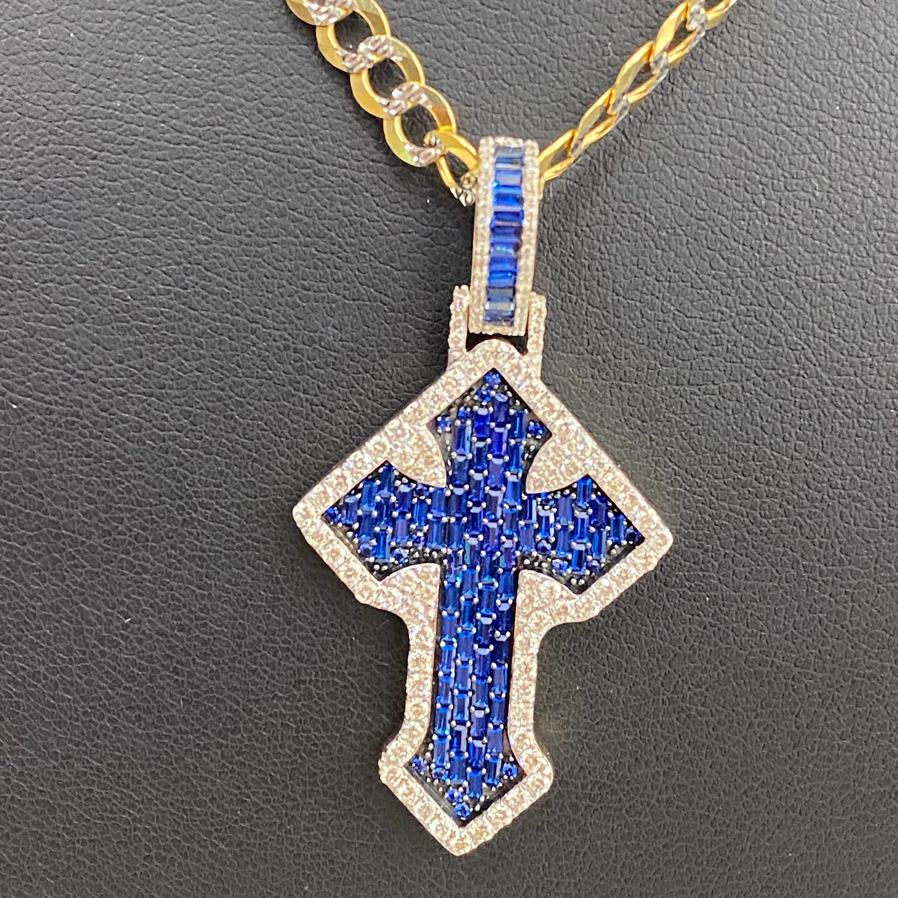 14K Yellow Gold Diamond Blue Cross Pendant Ct Dia / 10.7gr