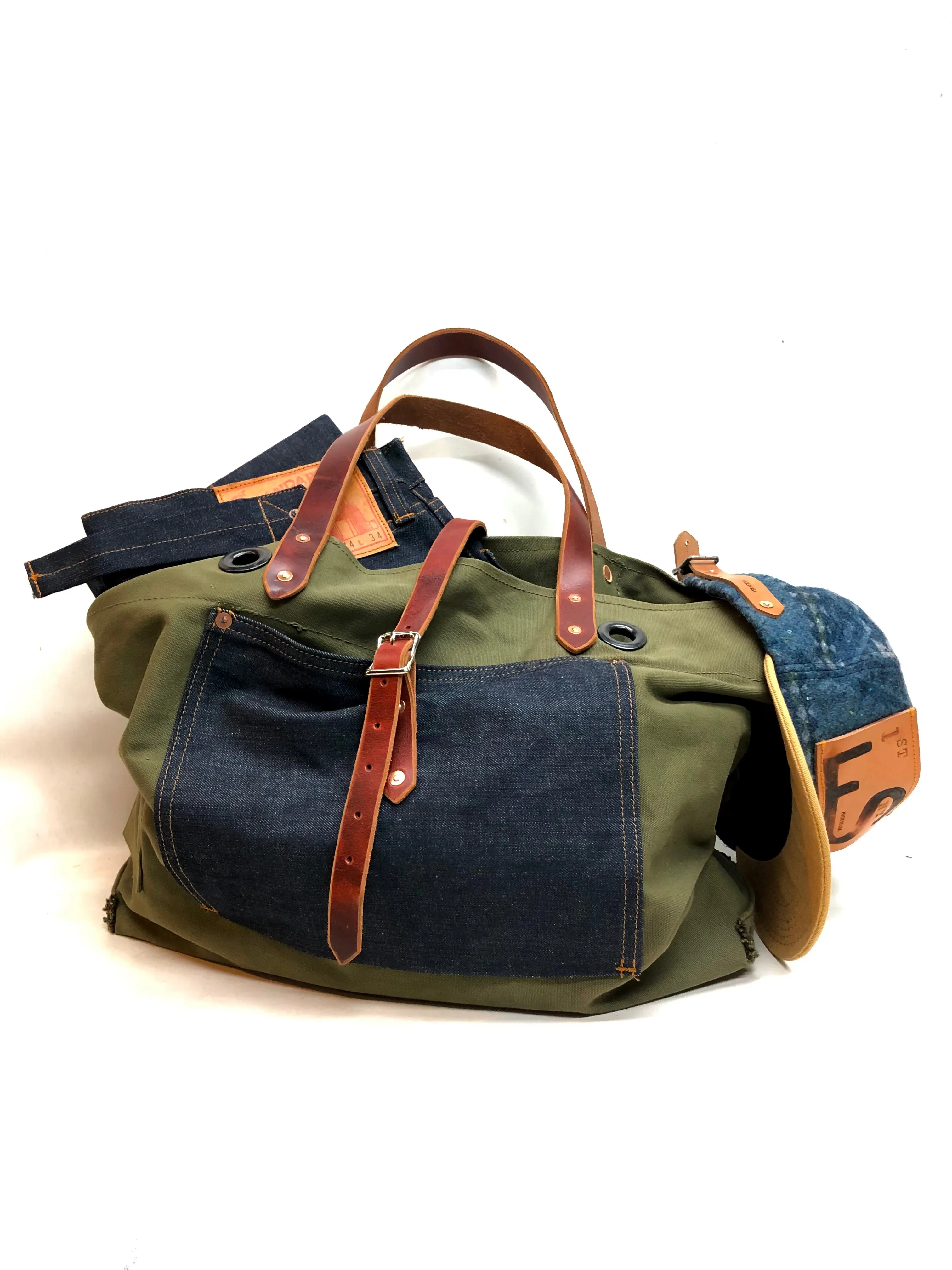 677 / canvas carry-all bag