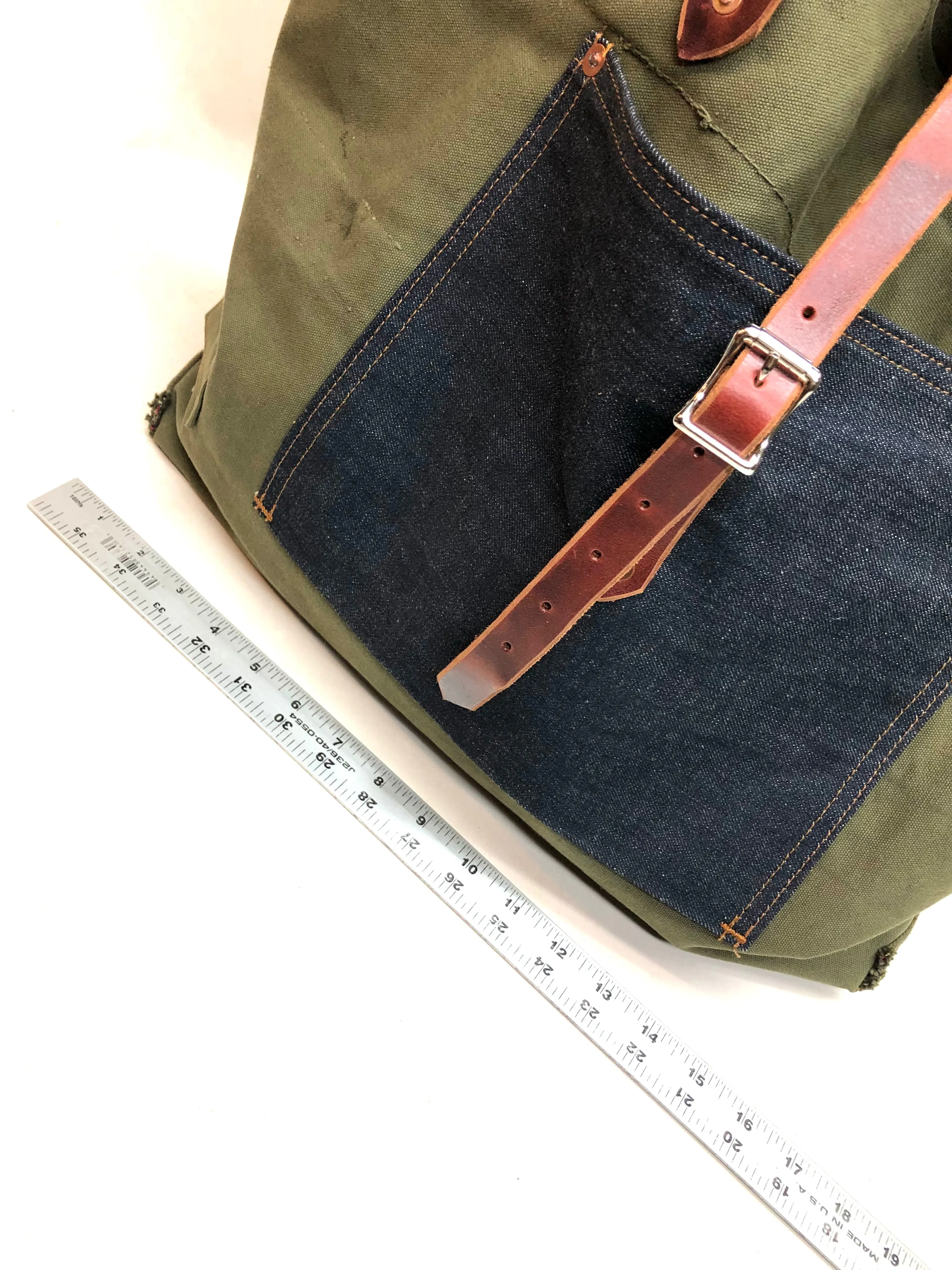 677 / canvas carry-all bag