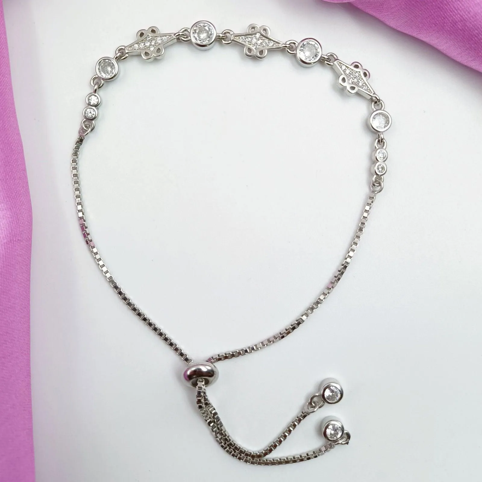 92.5 Silver Charming Dia Bracelet