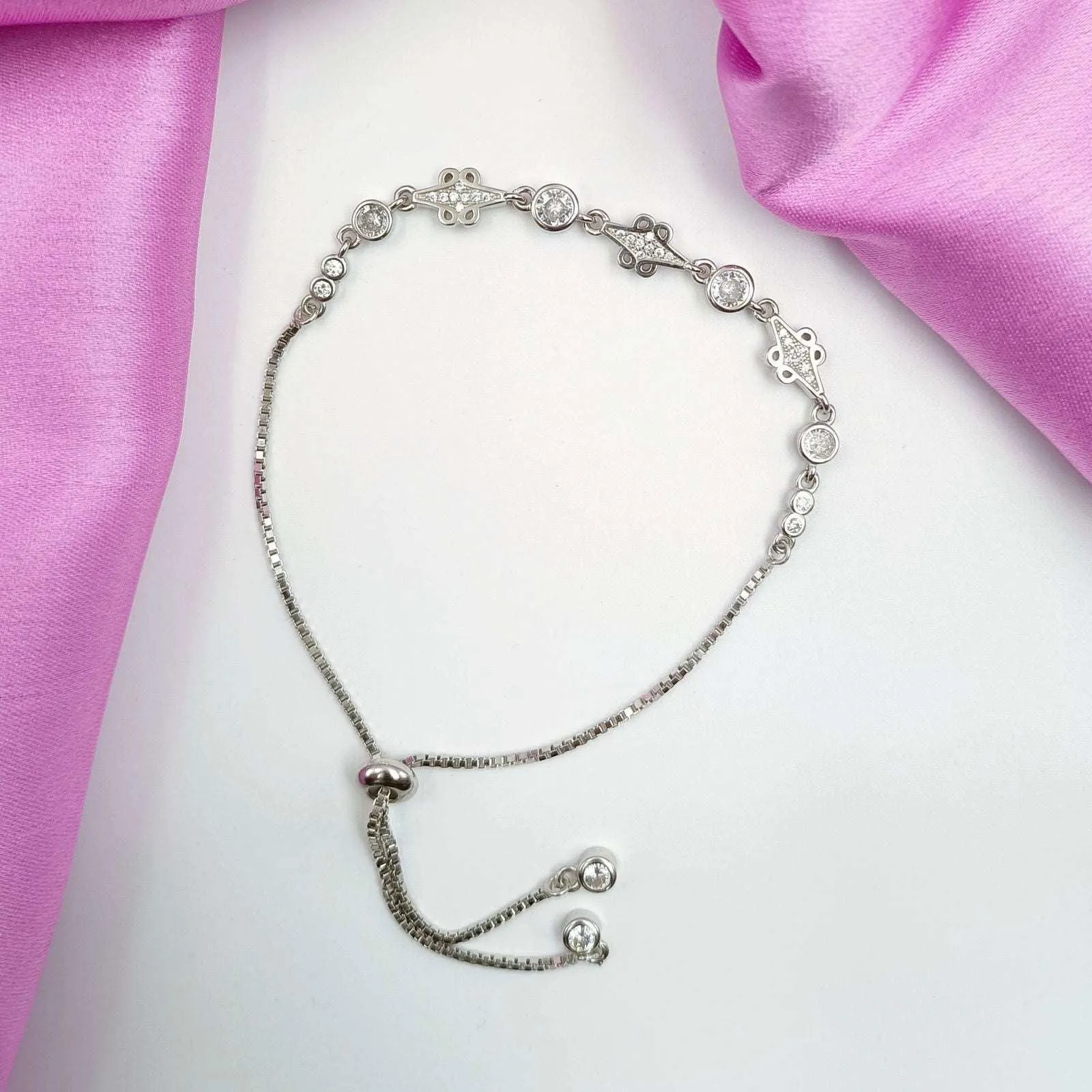 92.5 Silver Charming Dia Bracelet