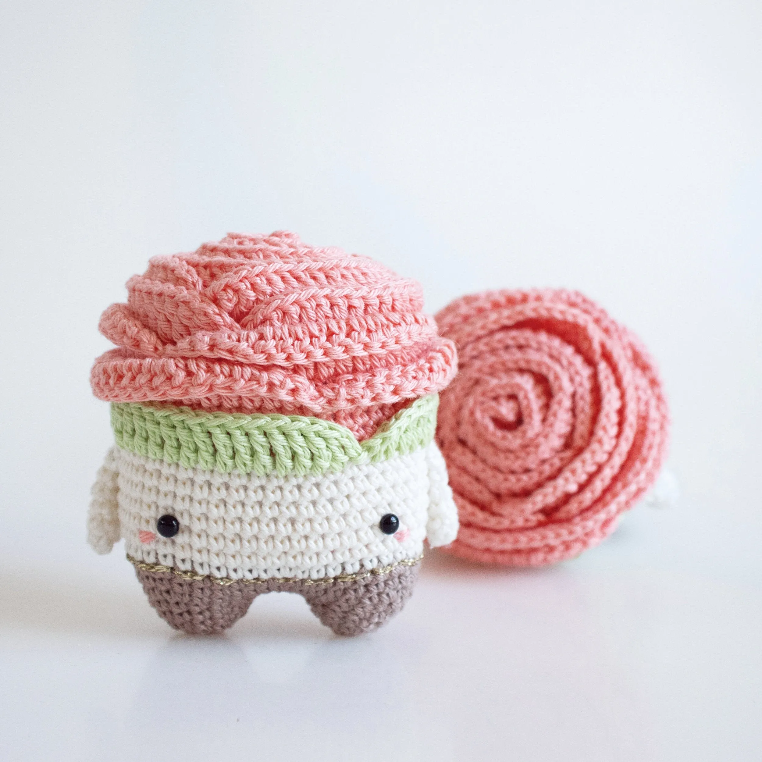 Amigurumi Crochet Kit . Valentine's Day