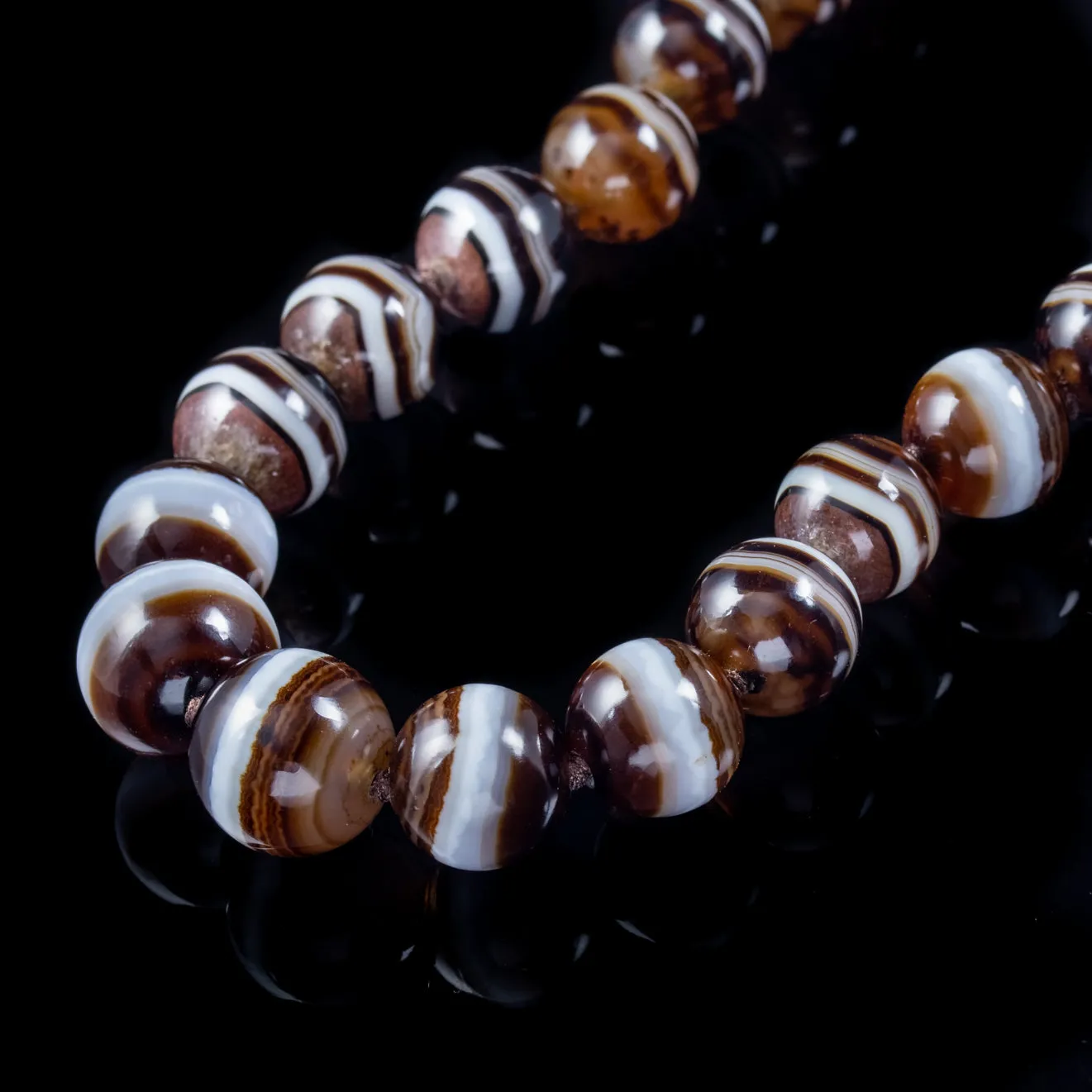 Antique Victorian Bullseye Agate Bead Necklace Circa 1900