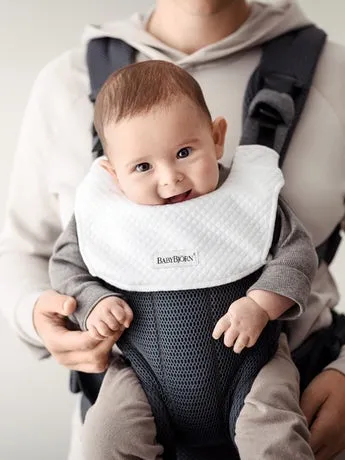 BabyBjörn Bib For Carrier Harmony