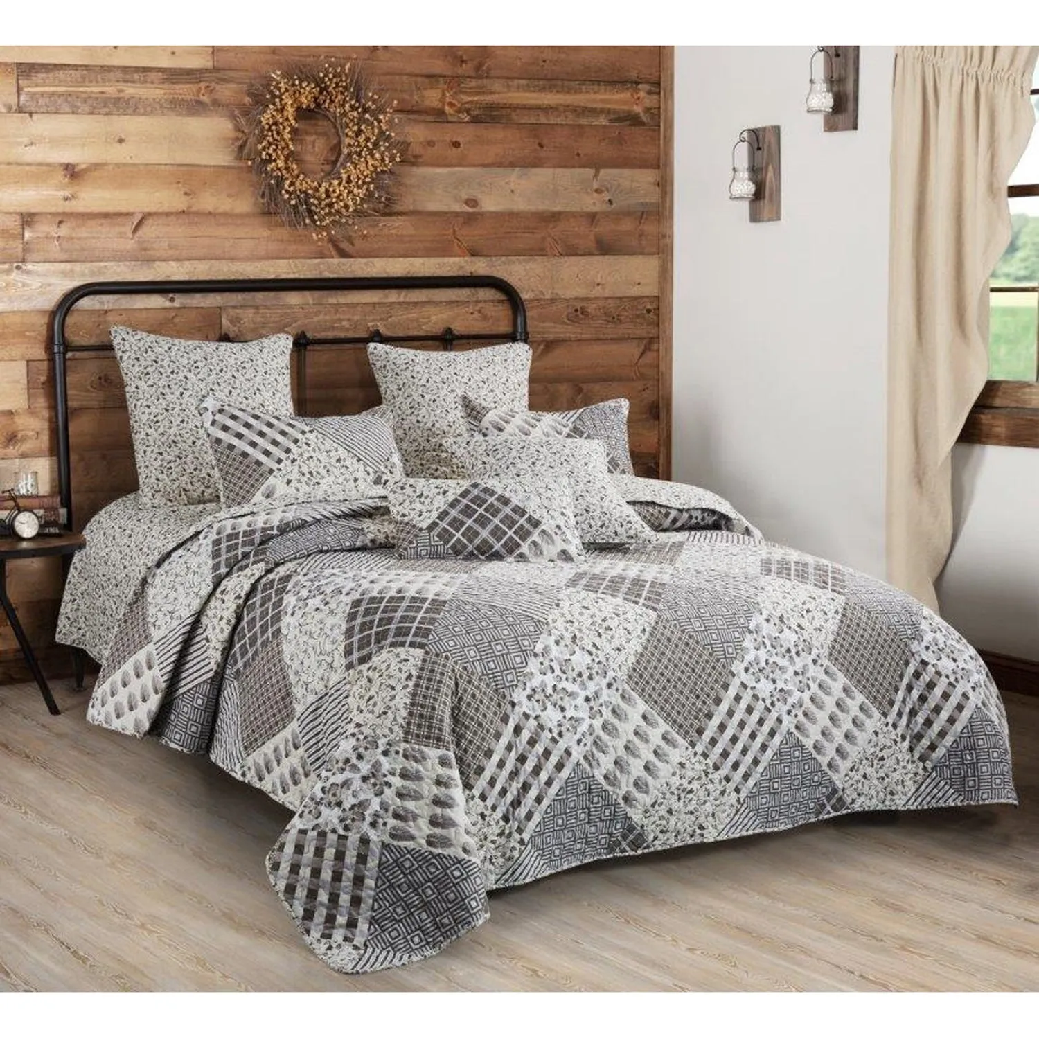 Charming Grays Quilt Set DQ10077