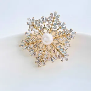 Charming Snowflake Freshwater Pearl Brooch