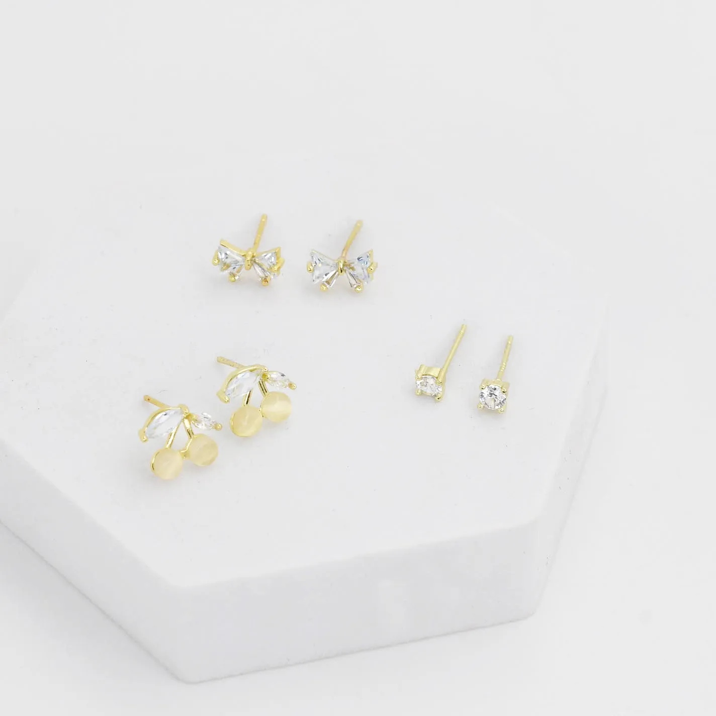 Cherry Stud Set D71