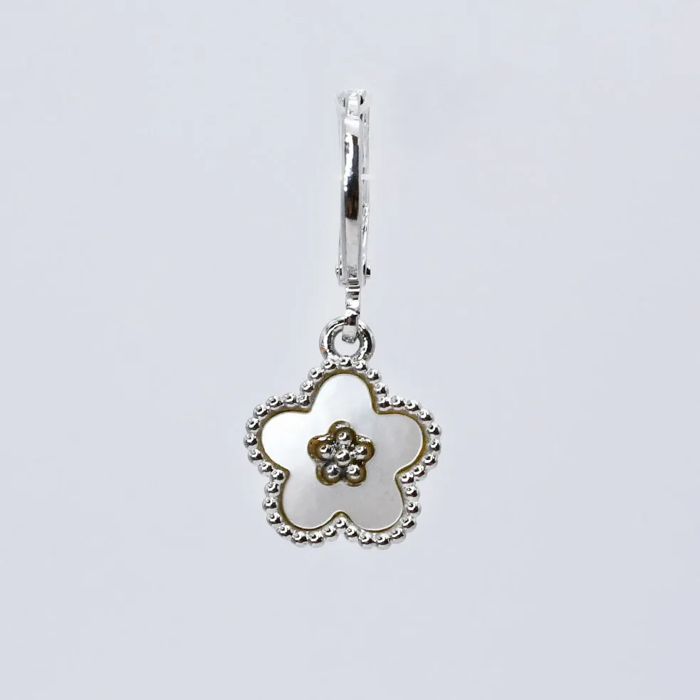 Cute Flower Silver Charm CH-120