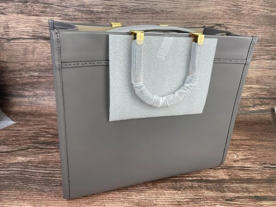 Fendi Sunshine Shopper large Bag