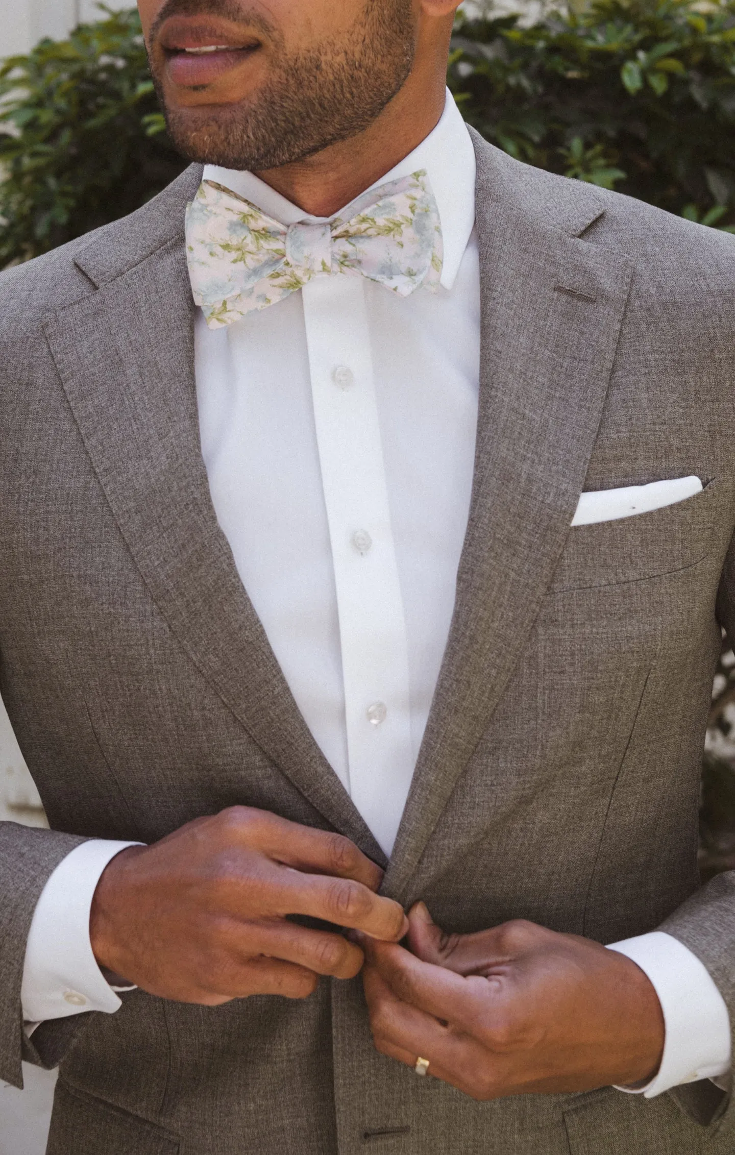 Josh Bow Tie ~ Charming Rose