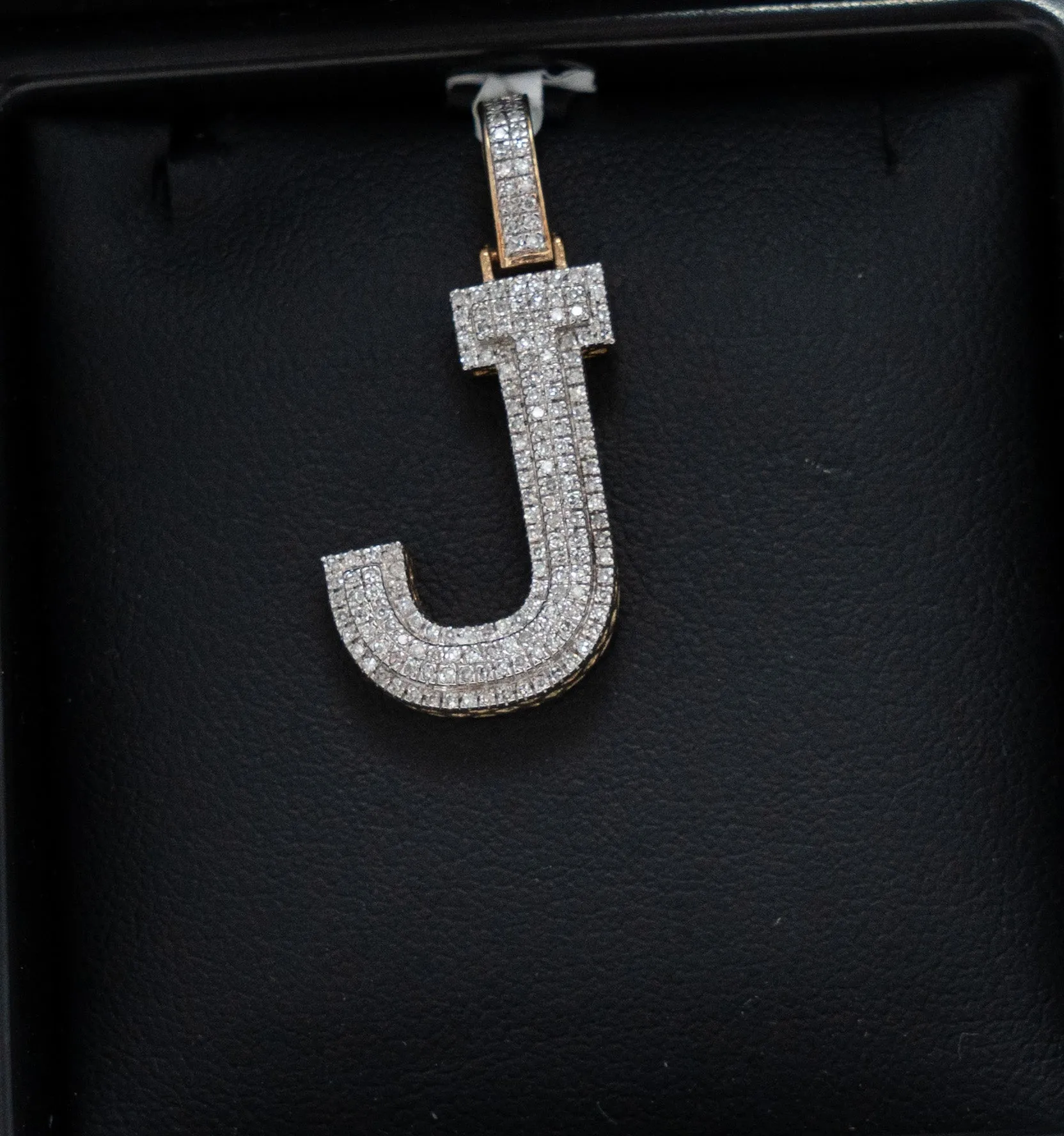 Letter J Pendant 10K Yellow Gold With Diamond / 3.4gr