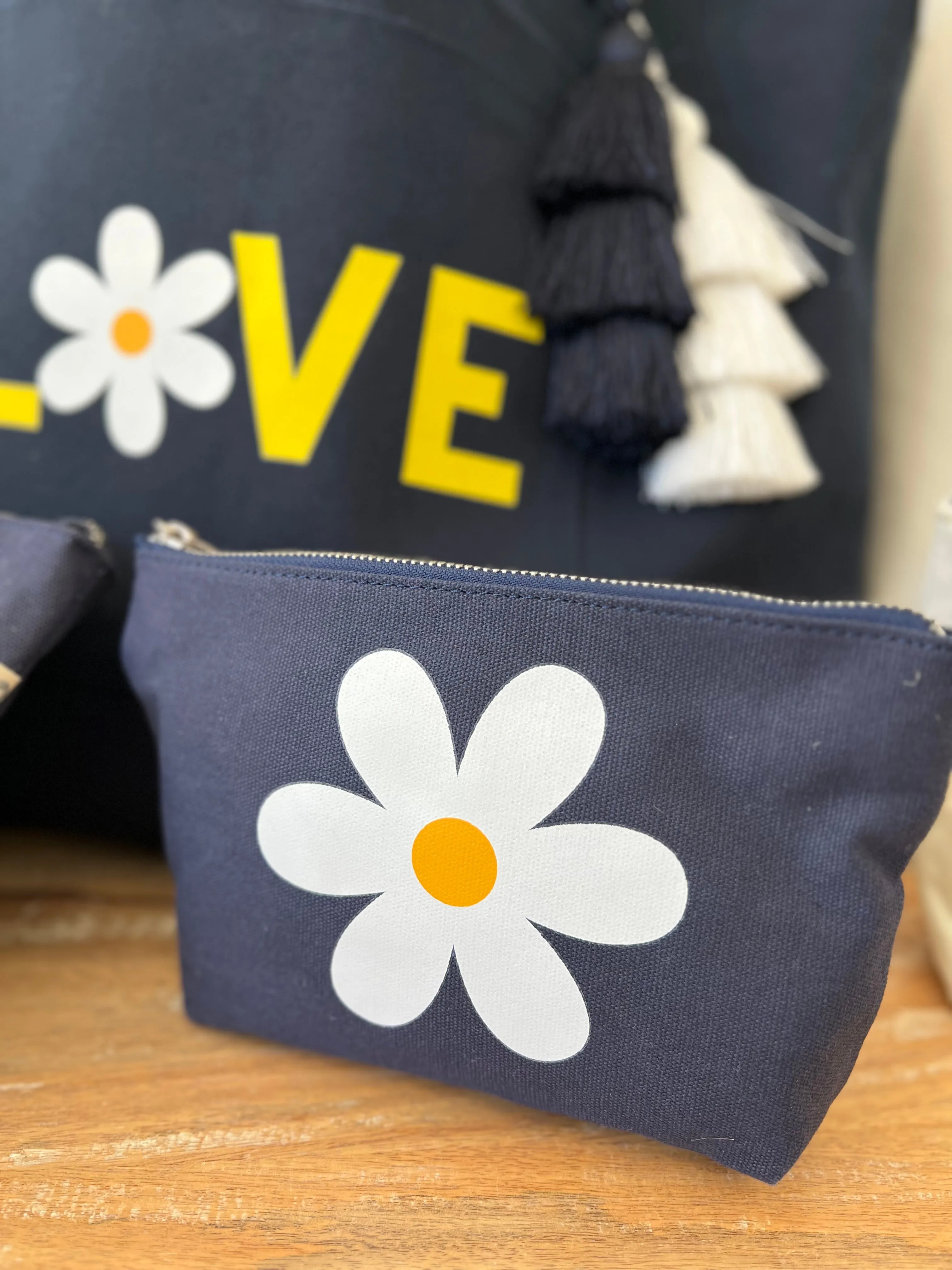 Makeup Bag Navy with White/Yellow Daisy