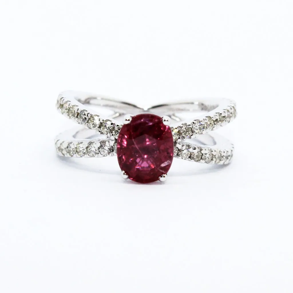 RUBY DIAMOND CROSS BAND RING AD NO.1619