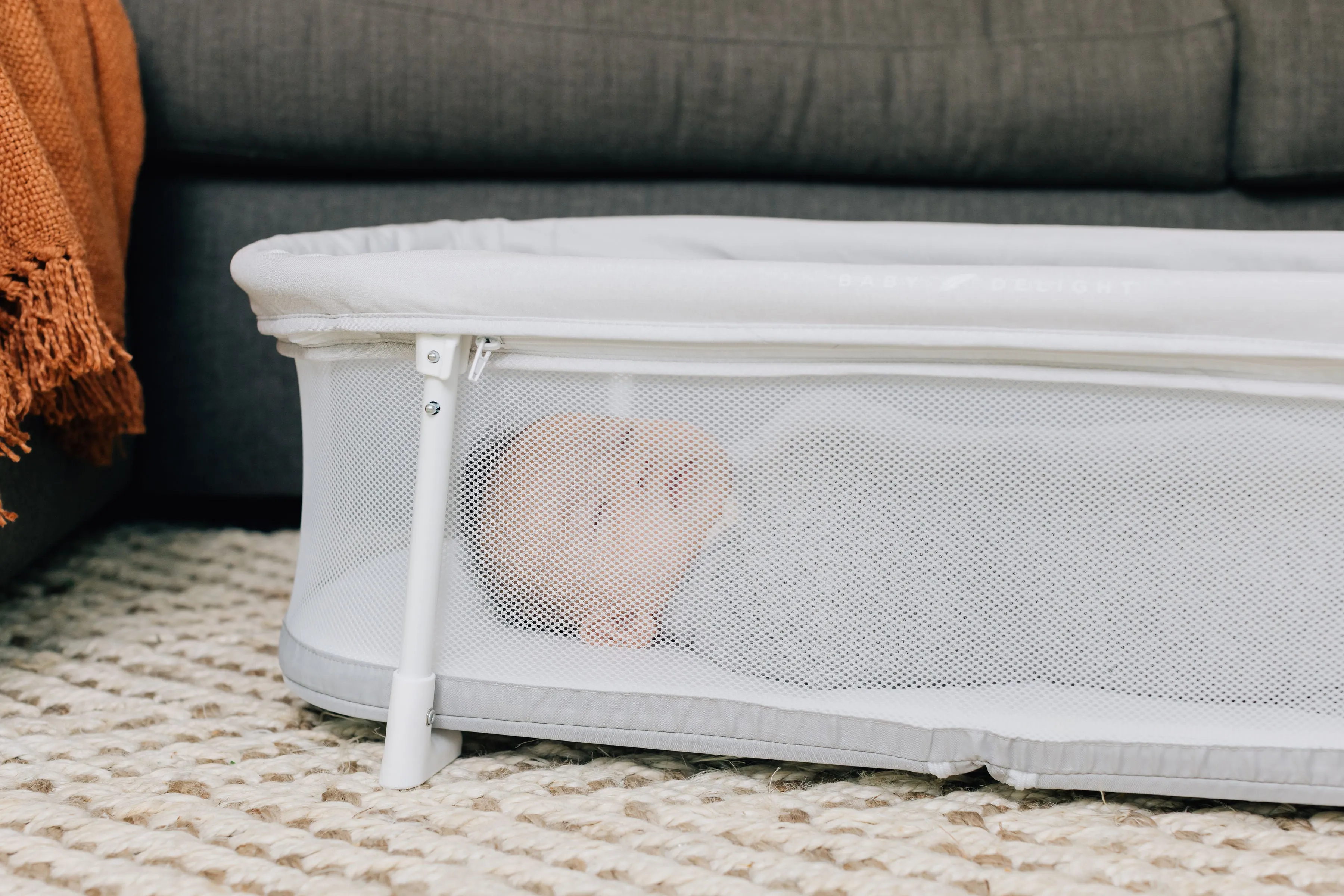 Snuggle Nest™ Portable Bassinet-Driftwood Grey