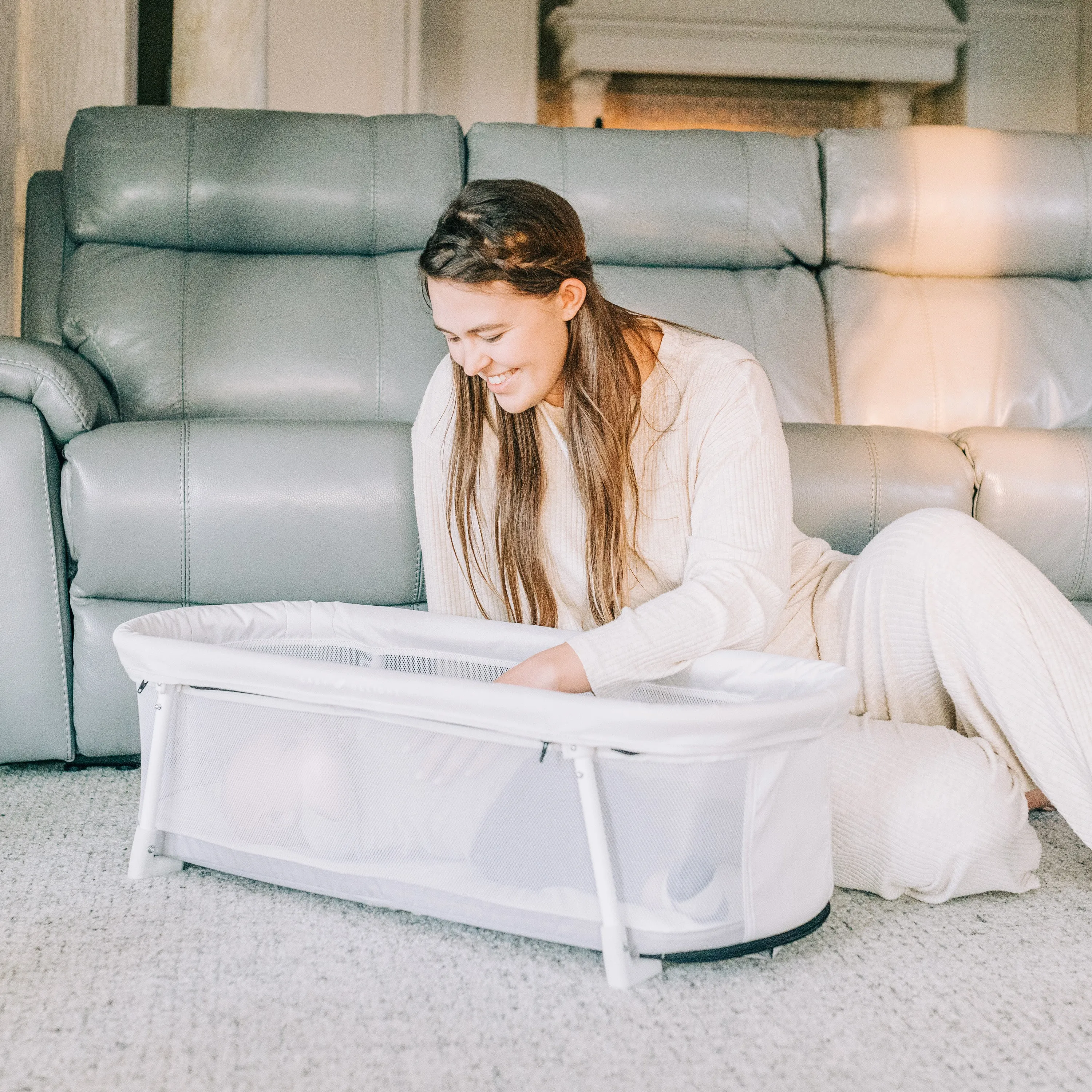 Snuggle Nest™ Portable Bassinet-Driftwood Grey