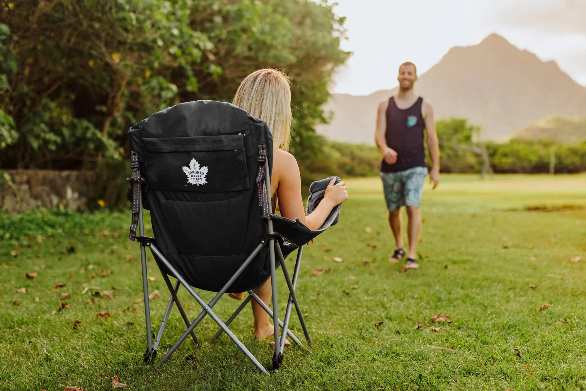 Toronto Maple Leafs - Reclining Camp Chair