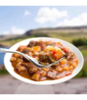 Wayfayrer Beef Goulash - Outdoor Camping Ready to Eat Meal Pouch